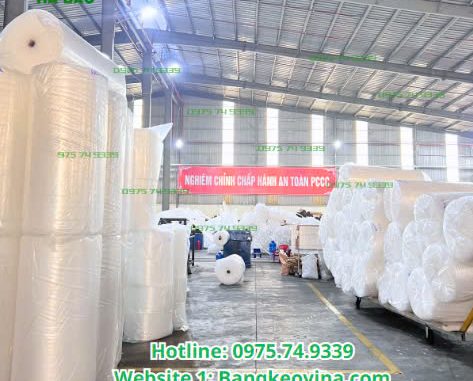 mua-xop-hoi-kho-lon-1m4-x-100m-gia-re-giao-tan-noi