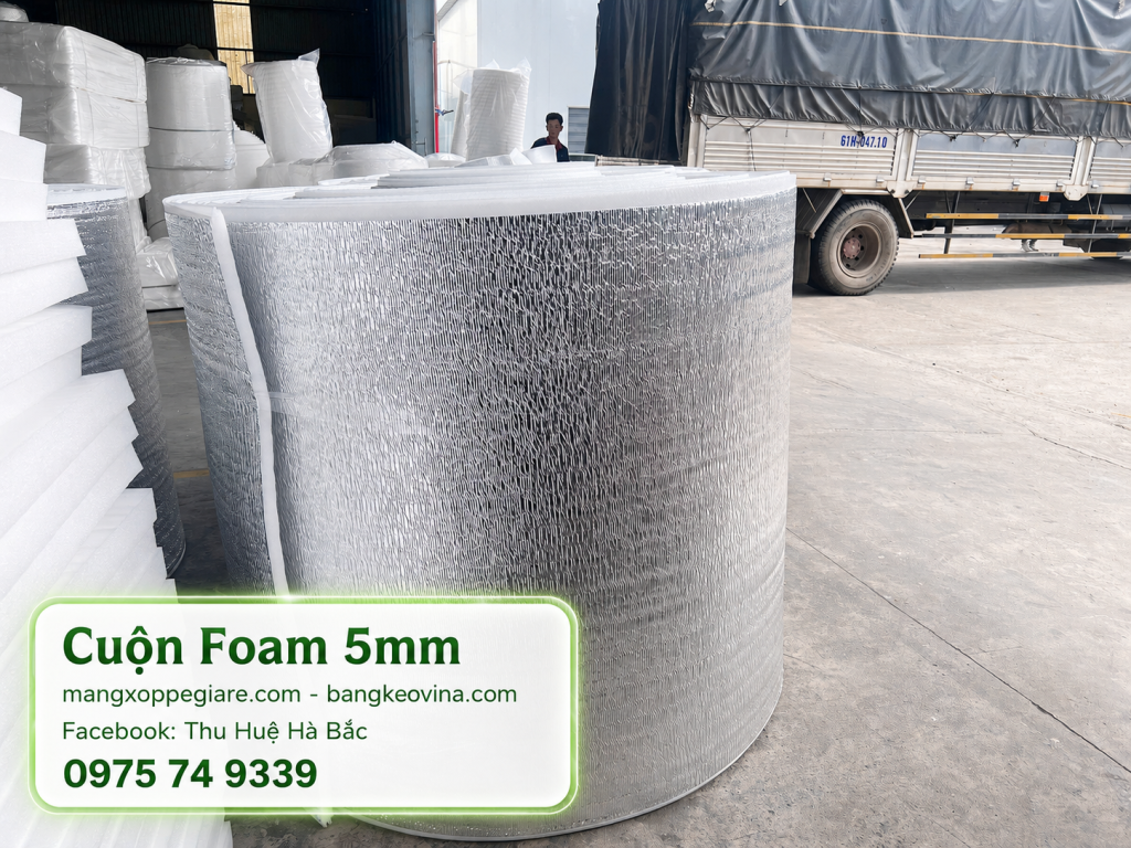 cuộn foam OPP bạc cách nhiệt nhà xưởng
